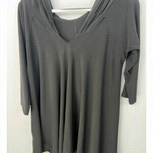 𝅺NWOT Joseph Ribkoff, Black Shirt, with Hood, Size 8